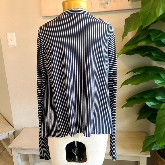 BCBG Maxazria navy/ white cardigan - Picture 3 of 5